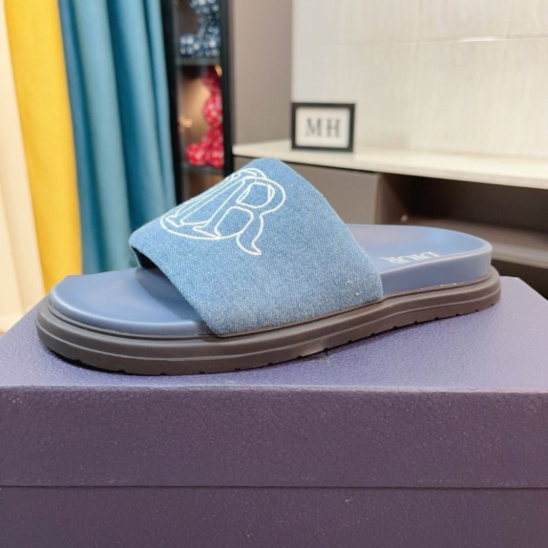 ch**an D*or slippers